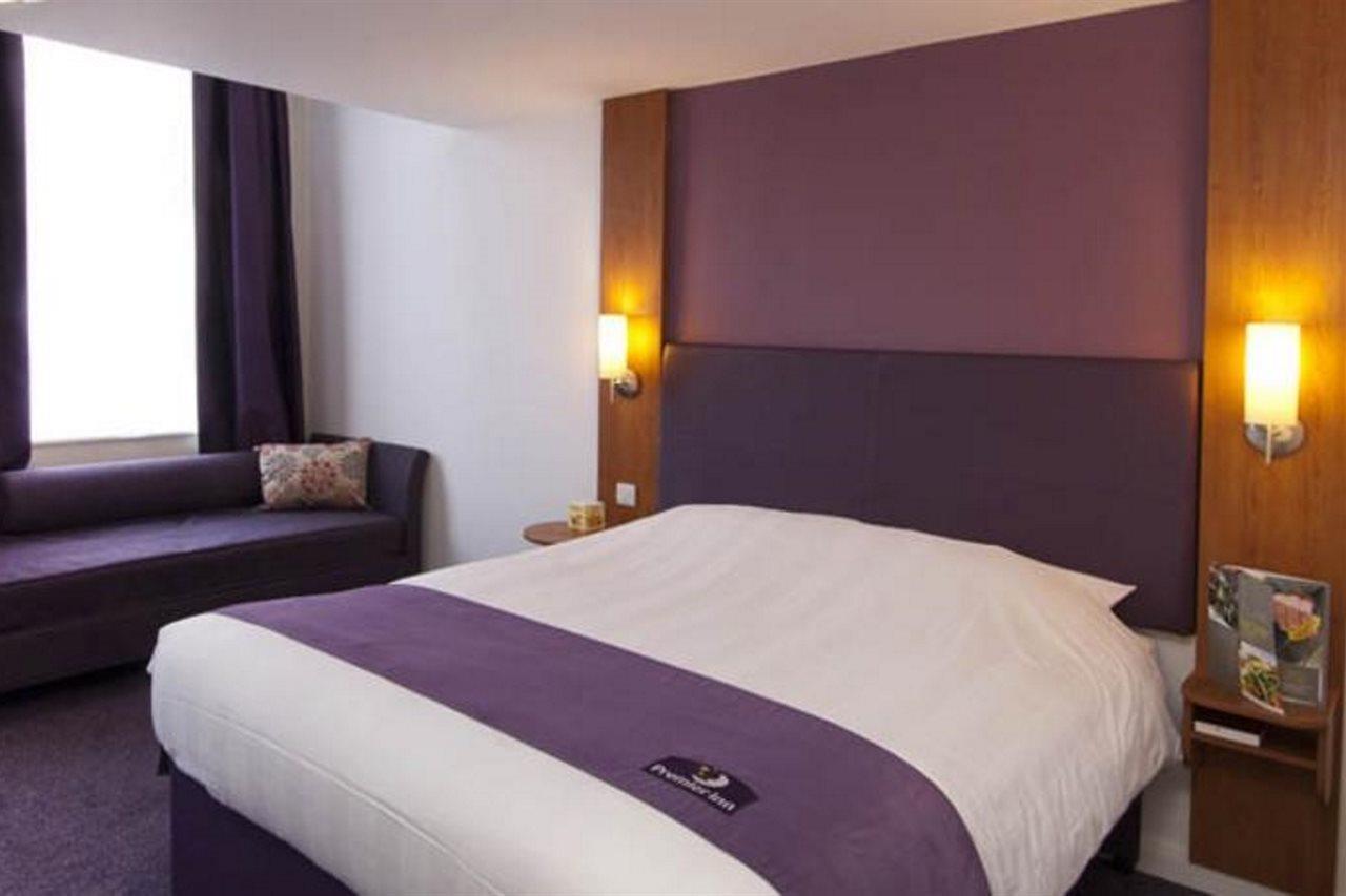 Premier Inn Birmingham City - Aston Экстерьер фото