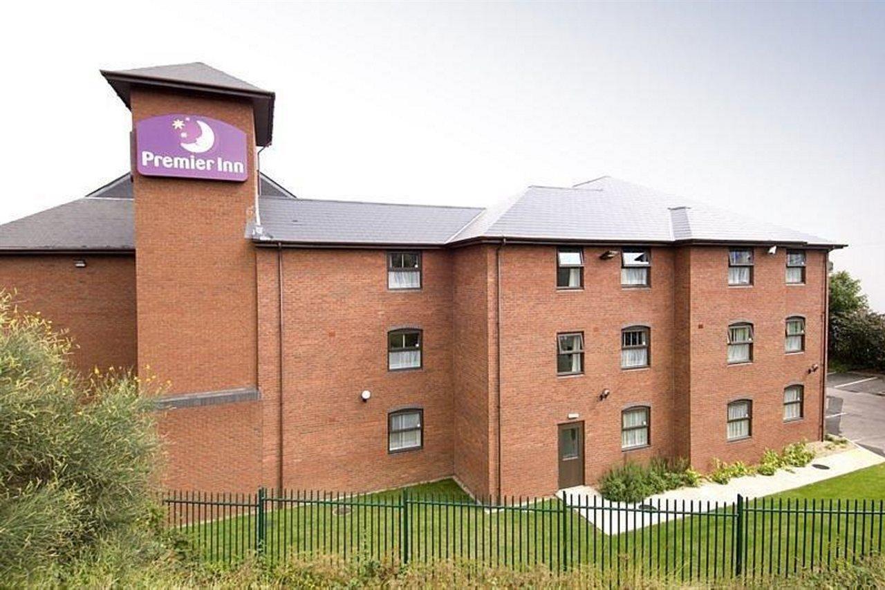 Premier Inn Birmingham City - Aston Экстерьер фото